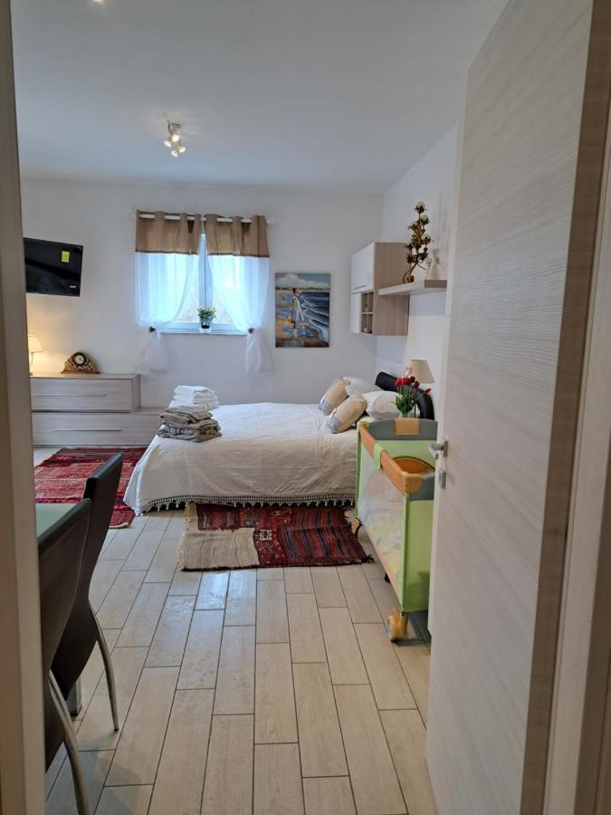 Il Casale Rosso Monolocale Cinque Terre-Toscana Caniparola di Fosdinovo 外观 照片