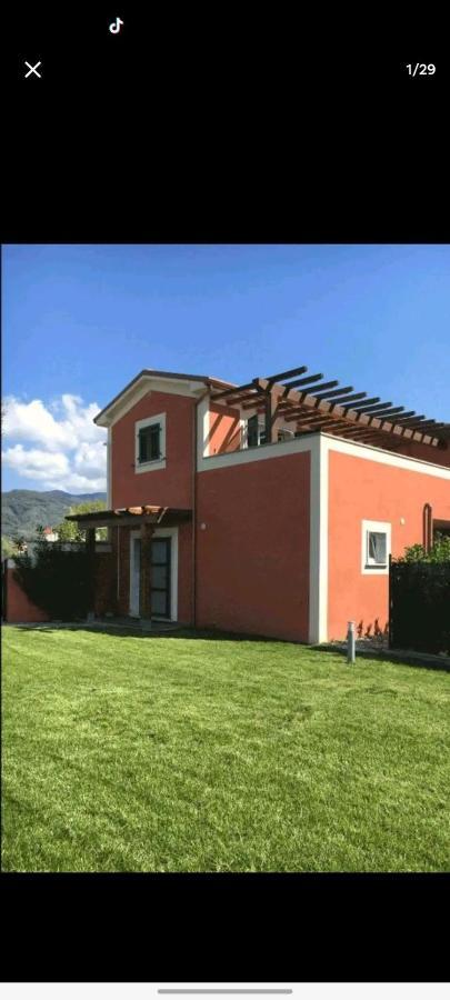 Il Casale Rosso Monolocale Cinque Terre-Toscana Caniparola di Fosdinovo 外观 照片